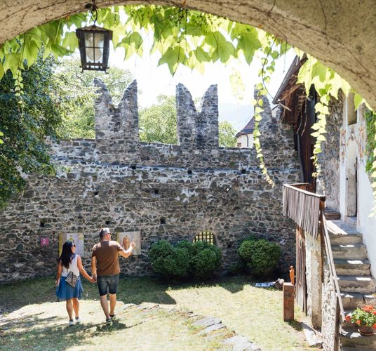 A couple at the Art & Culture in Gufidaun